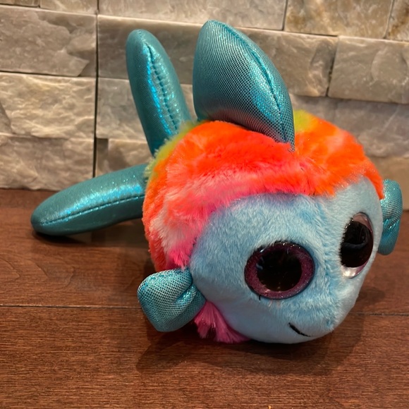 Sparkle Eyes plush fish - Picture 2 of 6